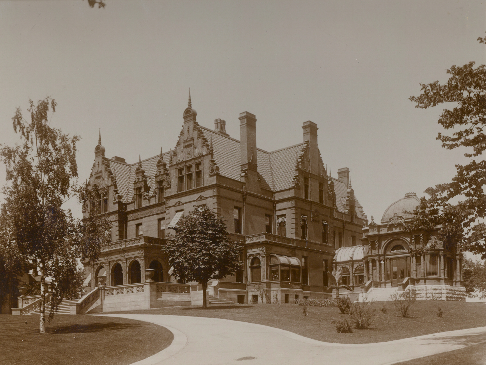 Gilded Age Milwaukee Mansion The Link To Pabst The Man Portal